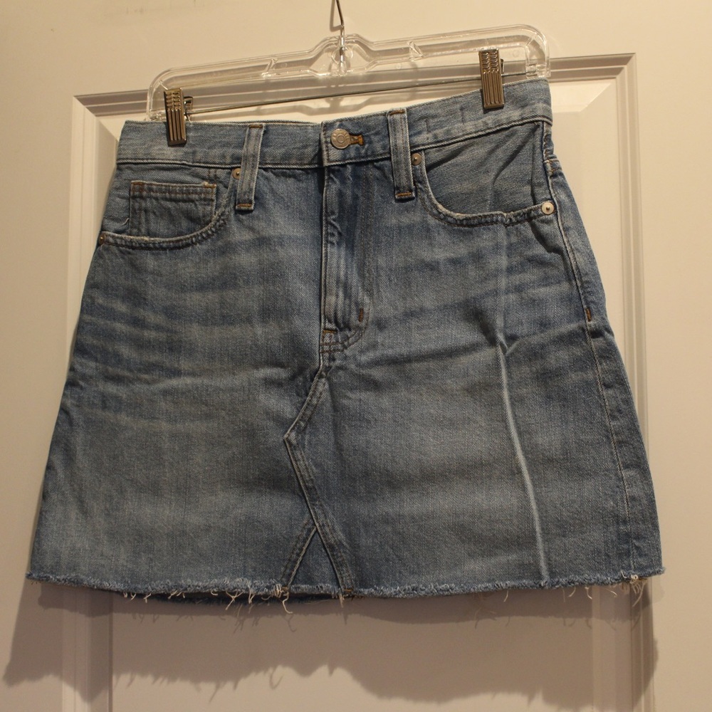 Madewell - Rigid Denim A-Line Mini Skirt in Lovell Wash
